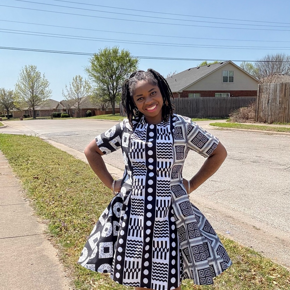 Stylish Black and White Geometric Dress